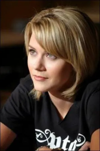 De quelle couleur est la voiture de Peyton ?