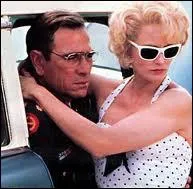 Jessica Lange obtint un Oscar pour ce rle d'pouse du militaire Tommy Lee Jones. Quel est ce film ?