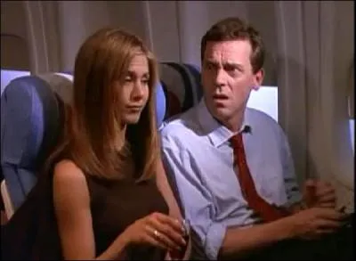 Hugh Laurie joue le voisin de Rachel dans l'avion qui va  :