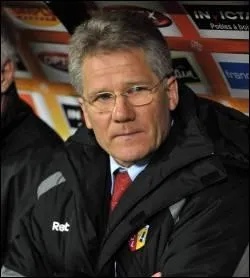 Quelle quipe entrane-t-il ?