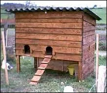 ''Dans les poulaillers d'acajou / Les belles basses-cours à bijoux / On entend la conversation / D'la volaille qui fait l'opinion''