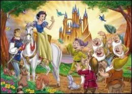 Comment le prince parvient-il  ranimer Blanche-Neige ?
