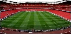  Emirates Stadium  est le stade du club ...
