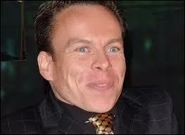 Quel acteur joue Filius Flitwick ?