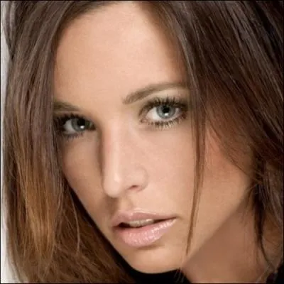 La Canadienne NAtasha Saint-Pier a commenc sa carrire internationale en interprtant  Fleur-de-Lys  dans une comdie musicale. Laquelle ?