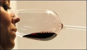 Une fois le vin en bouche, la sensation ressentie durant les premires secondes correspond ...