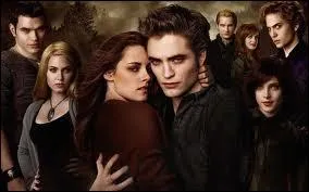 Dans le résumé à la fin du livre, il y a la phrase : "n'ai pas peur, murmurai-je. Nous sommes faits l'un pour l'autre ". Dans quel chapitre se situe la phrase ?