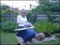 Maintenant les femmes ont trouv quelque chose d'utile aux hommes ! Qu'est-ce que c'est ?