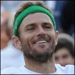 Quel est ce joueur de tennis professionnel ?