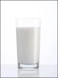 Quel traitement permet de striliser le lait de vache que nous consommons ?