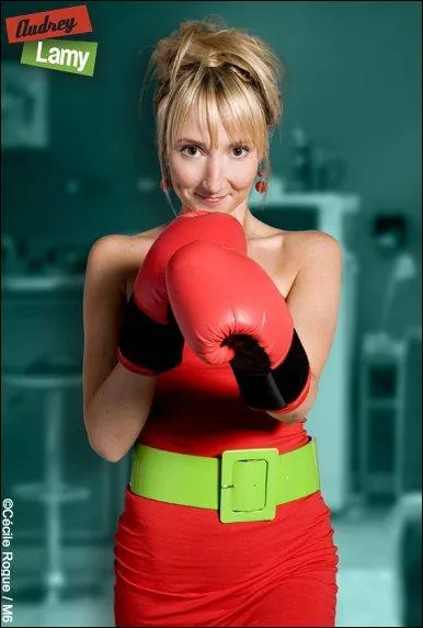 Comment s'appelle cette actrice dans  Scnes de mnages  ?