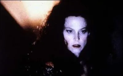 Elle tient le rle d'une mchante belle-mre en 1997 dans un film bas sur un conte :