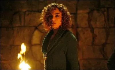 Anna va dans la crypte pour sauver :