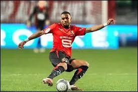 Qui est ce footballeur ?
