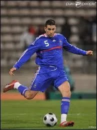 Qui est ce joueur de football ?