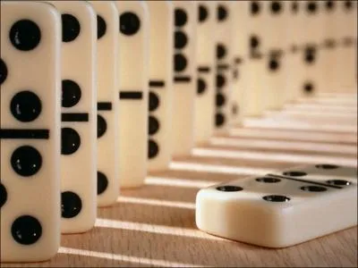 Comment appelle-t-on un domino dont la valeur des deux moitis est identique ?