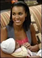 Au cours de la saison 4, leur fille donne naissance  un ravissant bambin. Comment s'appelle le bb ?