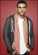 Quel est le prnom de son demi-frre qui rejoint lui aussi le Glee Club dans la saison 4 ?