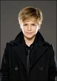 En quelle anne Etienne est-il n ?