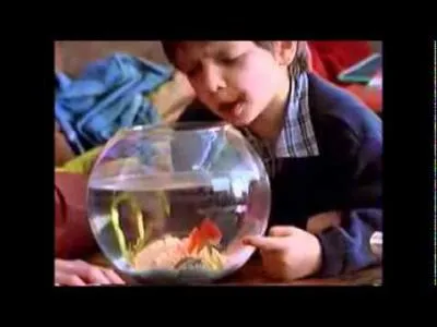 Île de l'océan Indien (capitale Port-Louis), elle fait partie du Commonwealth.