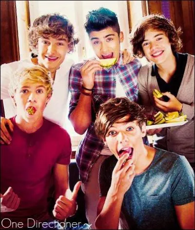  You tell me you love me. I slept on your doorstep. Begging for one chance...  . Quel est le titre de cette chanson ?