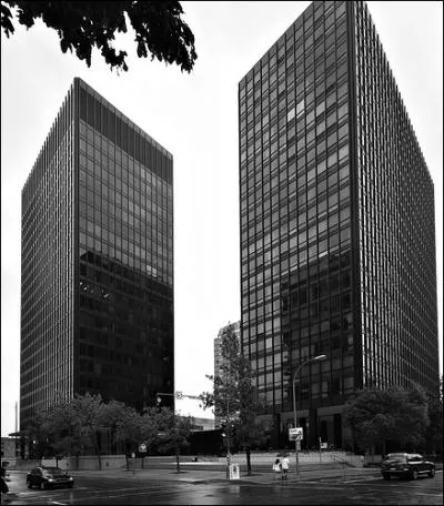 Quel architecte a conu le Westmount Square ?