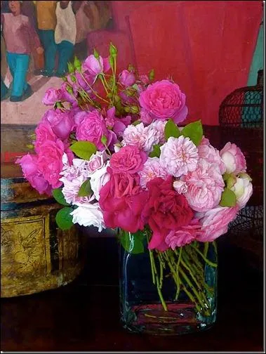 Toute la beaut de ce bouquet vient du mlange de tons de couleurs et du mouvement pench donn aux fleurs qui sont ?