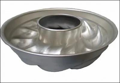 Ajoutez la lettre "d" à cet ustensile de cuisine. Vous obtenez la première ou troisième personne du verbe au présent de l'indicatif lequel est le contraire du verbe "ajuster" ou "épouser".