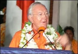 De quel département Gaston Flosse est-il sénateur ?