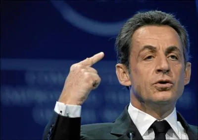Comme la loi l'impose, Nicolas Sarkozy a publi le 24 mars au Journal officiel son patrimoine : 2, 7 millions d'euros, dans lesquels on ne trouve aucun(e)