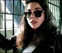 De quelle clbrit est-elle la soeur ?