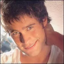 Comment s'appelle cette personne ?