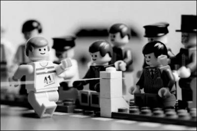 En observant ces legos, vous reconnaitrez ...