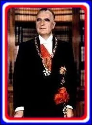   Il ne suffit pas d'tre un grand homme, il faut l'tre au bon moment.  