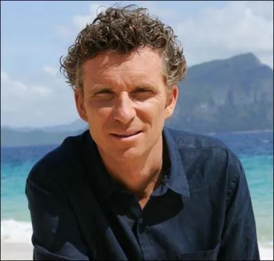 Que prsente Denis Brogniart le vendredi soir ?