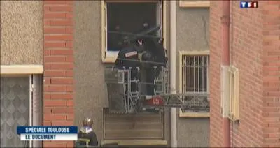 Le Raid a abattu Mohamed Merah le 22 mars, trois jours aprs qu'il a abattu quatre personnes, dont trois enfants, devant une cole juive  Toulouse. Que signifie l'acronyme  Raid  ?