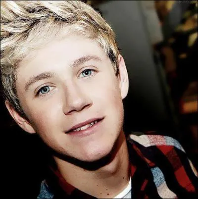 Dans la bote  questions, que dit-il en franais ?