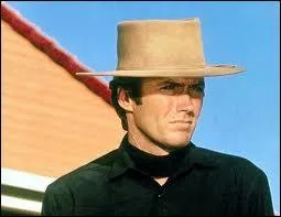 En 1968, dans quel film de Ted Post est-il oblig d'liminer le Prophte (Dennis Hopper) ?