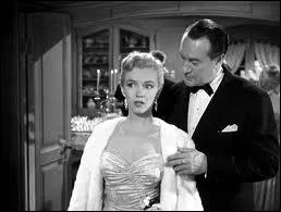 Dans ce rle d'actrice accompagnant le fringant et trs acide George Sanders, elle est...