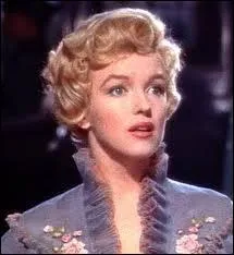 Dans ce rle de danseuse, qui s'prend d'un Prince, elle est...