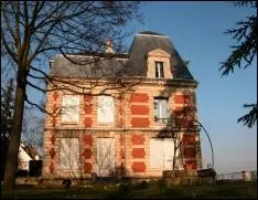 Dans quelle ville est difi le Muse Pissarro ?