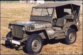 Quel constructeur automobile (avec Ford) a fabriqu les premires Jeep pour l'arme amricaine ?