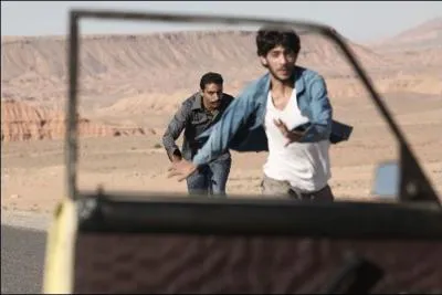 Pourquoi lui court-il aprs ?