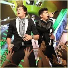 Combien ont-ils reu de prix lors du Kids Choice Awards ?