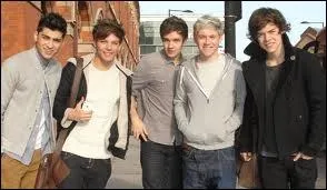 Quel membre se prend pour Superman ?