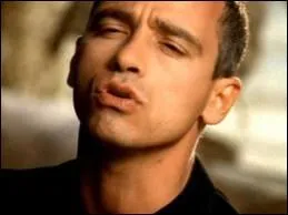 Quelle chanteuse a été choisie par Eros Ramazzotti pour ''Cose Della Vita'' ?
