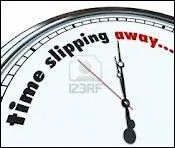 ''All that we needed was right 
Les ombres ce soir nous menacent 
Open to everything happy and sad 
Seeing the good 
Même si tout va si mal 
Voir le soleil quand la nuit nous accable''