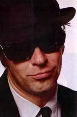 Comment se nomme le lieu o les Blues Brothers,  nouveau runis, donnent leur premier concert ?