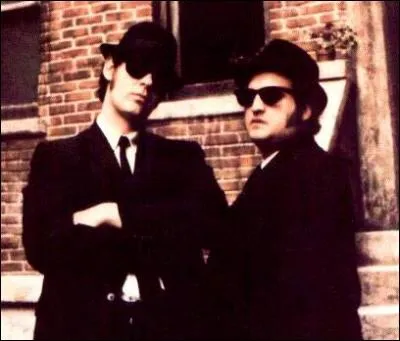 Combien d'argent les frres Blues doivent-ils rcolter pour sauver l'orphelinat o ils ont grandi ?