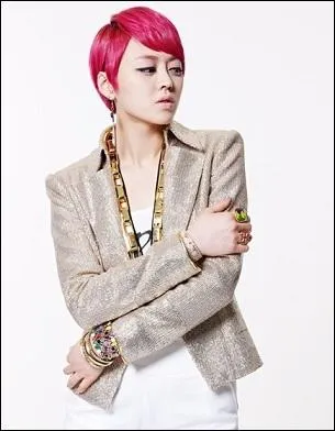 Qui est la leader du groupe ?